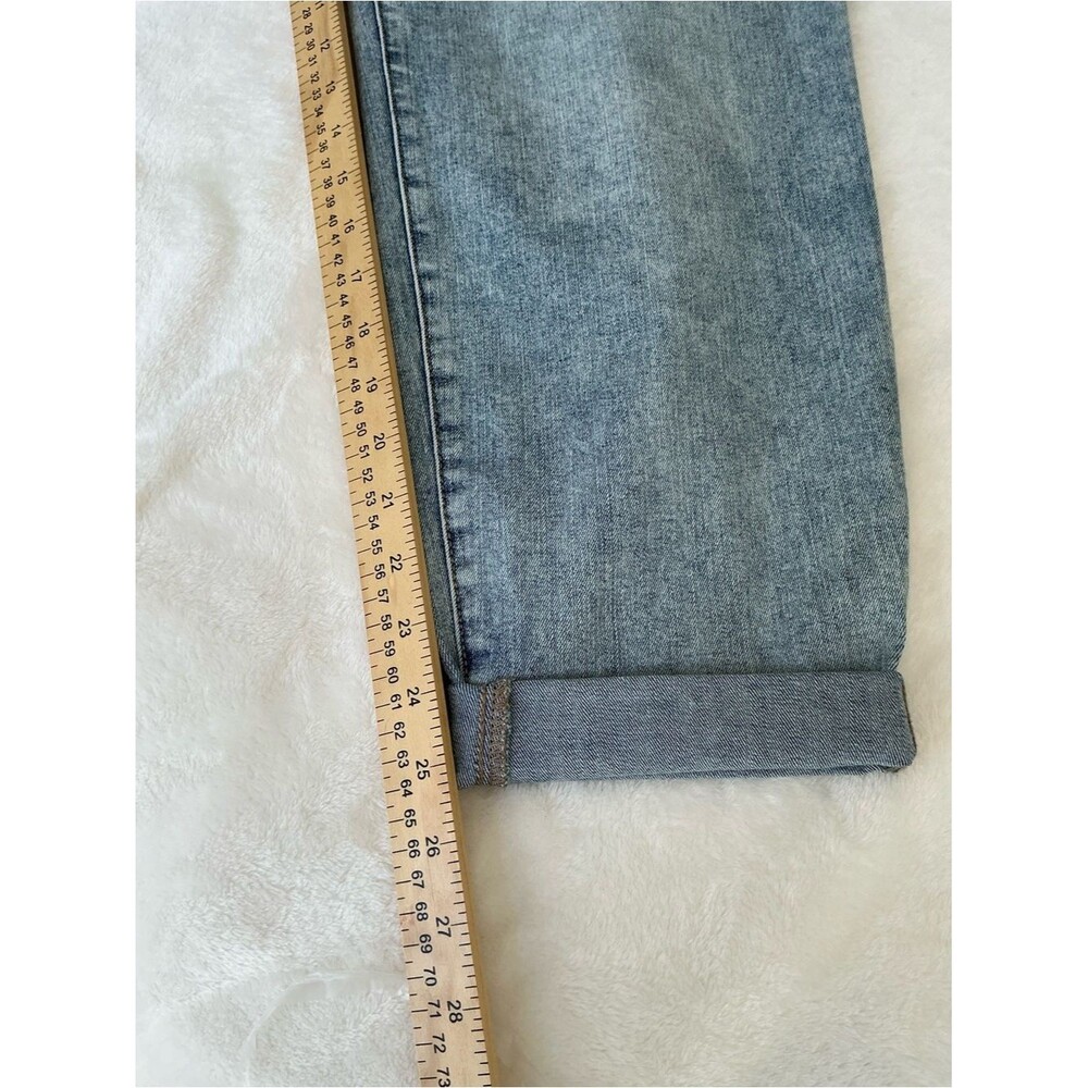 Lane Bryant Signature Fit High Rise Girlfriend Crop Jeans Acid Wash Size 22 - Picture 9 of 14